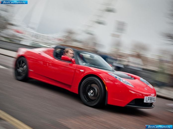 2010 Tesla Roadster Uk-version - фотография 5 из 13