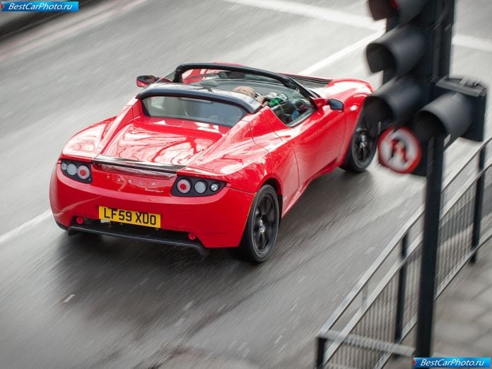 2010 Tesla Roadster Uk-version - фотография 11 из 13