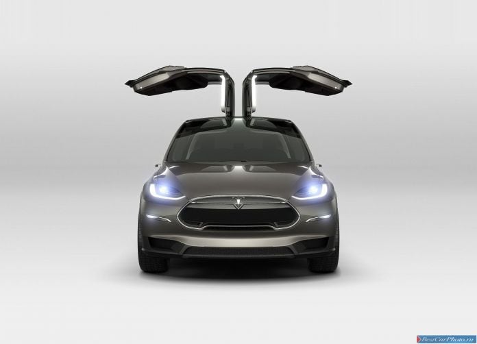2012 Tesla Model X Prototype - фотография 5 из 12