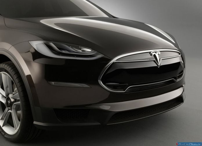 2012 Tesla Model X Prototype - фотография 6 из 12