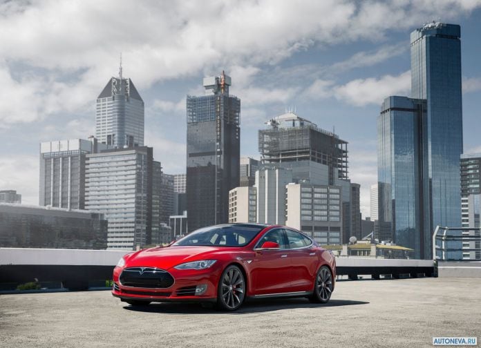 2013 Tesla Model S - фотография 12 из 138