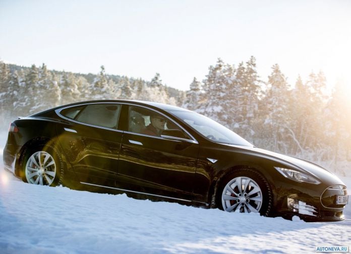 2013 Tesla Model S - фотография 42 из 138