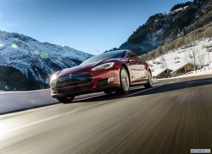 2013 Tesla Model S - фотография 44 из 138
