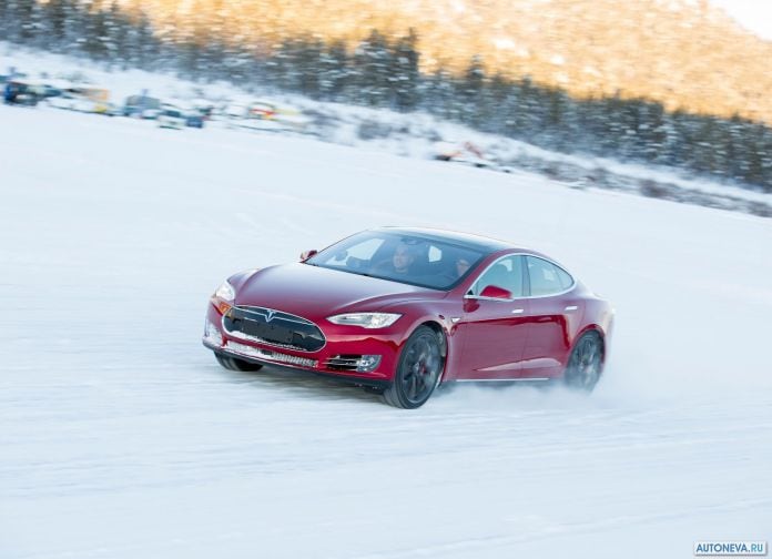 2013 Tesla Model S - фотография 51 из 138