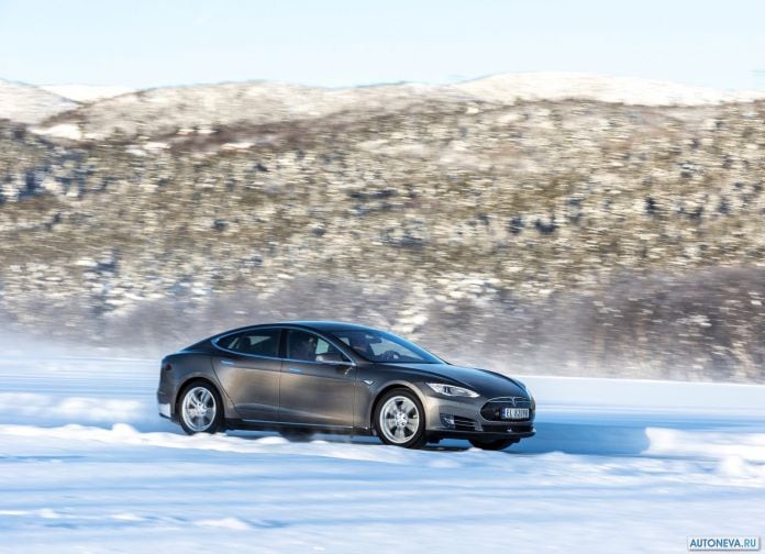 2013 Tesla Model S - фотография 52 из 138
