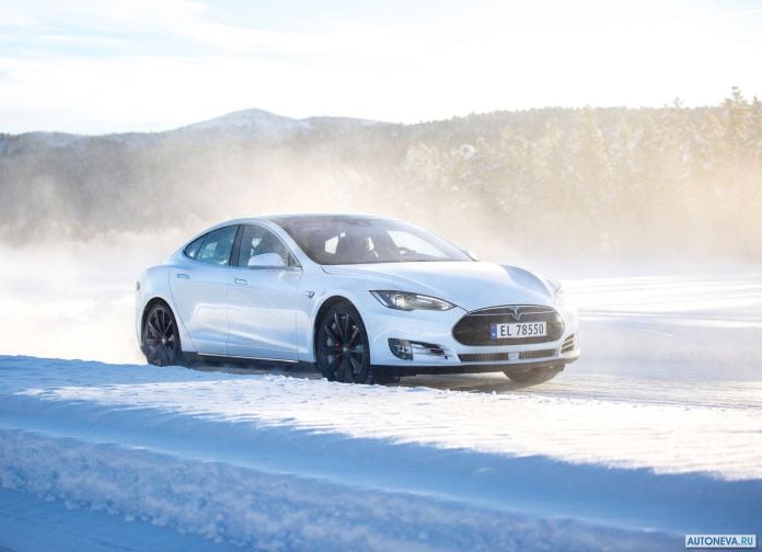 2013 Tesla Model S - фотография 54 из 138