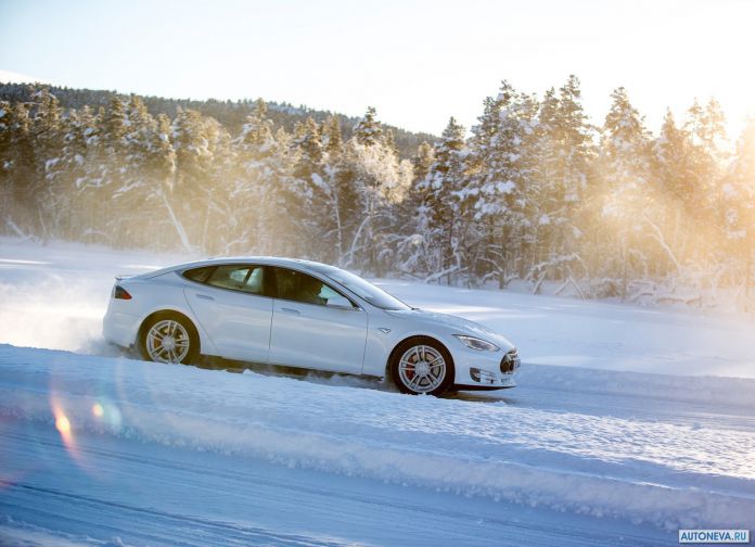 2013 Tesla Model S - фотография 62 из 138