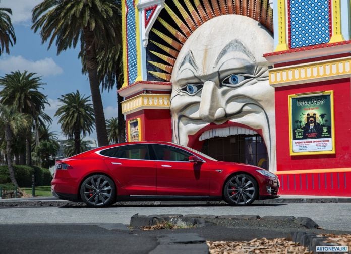 2013 Tesla Model S - фотография 64 из 138
