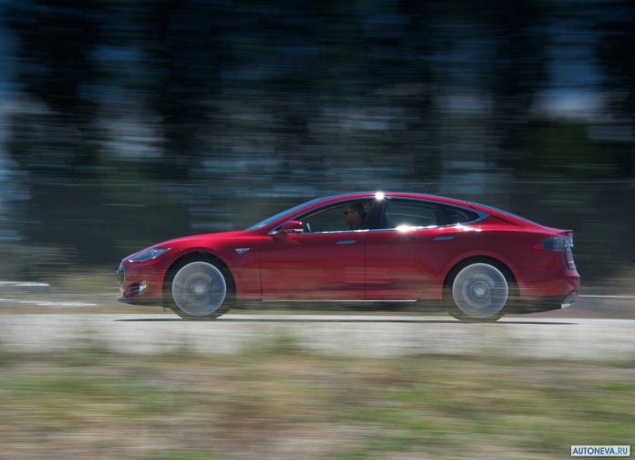 2013 Tesla Model S - фотография 67 из 138