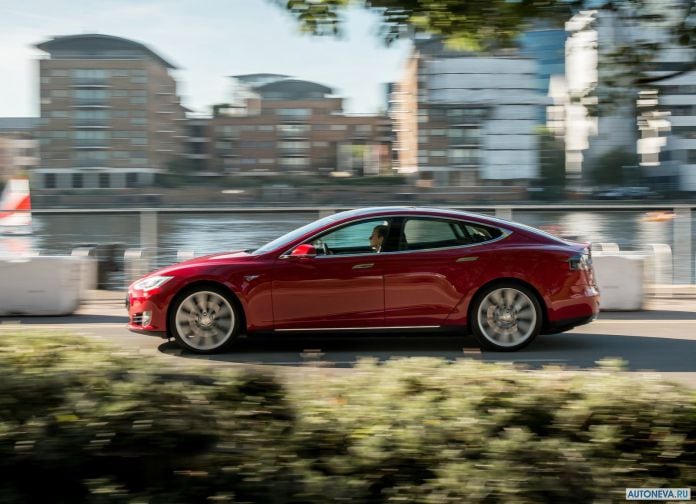 2013 Tesla Model S - фотография 68 из 138