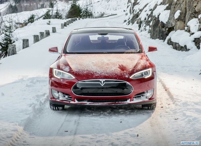 2013 Tesla Model S - фотография 91 из 138