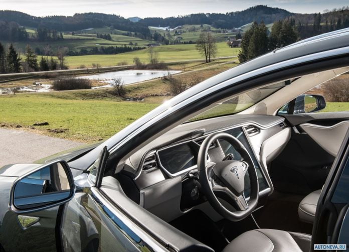 2013 Tesla Model S - фотография 111 из 138