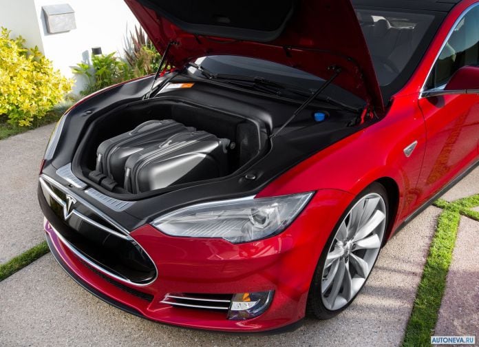 2013 Tesla Model S - фотография 118 из 138