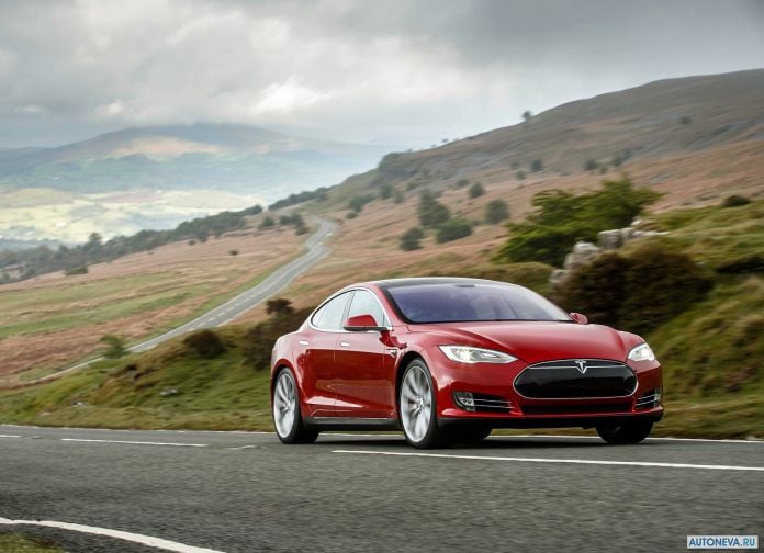 2013 Tesla Model S UK Version - фотография 10 из 163