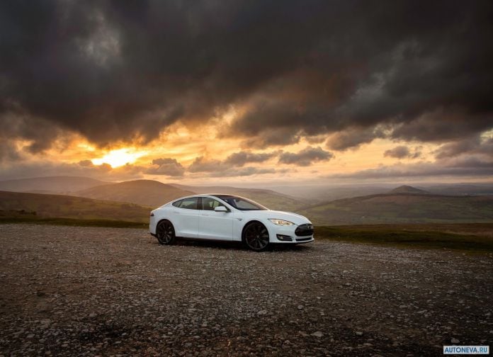 2013 Tesla Model S UK Version - фотография 14 из 163