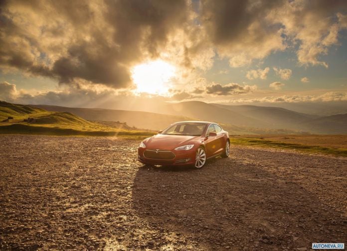 2013 Tesla Model S UK Version - фотография 17 из 163
