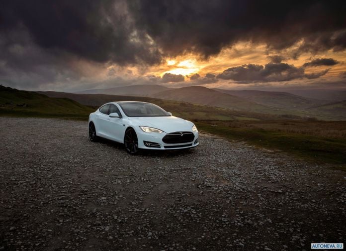 2013 Tesla Model S UK Version - фотография 20 из 163