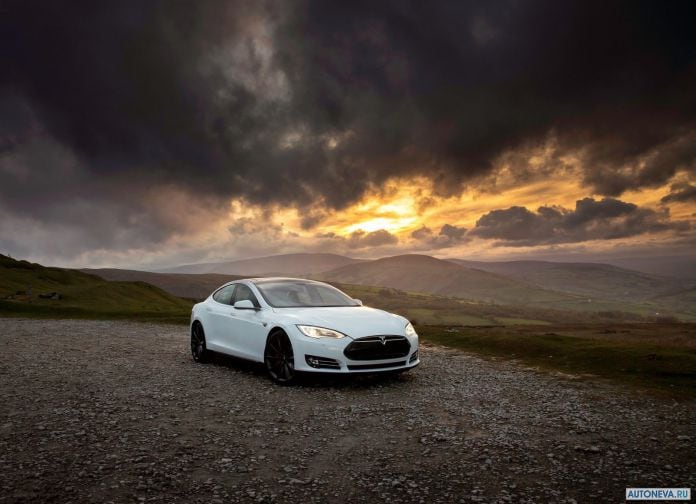 2013 Tesla Model S UK Version - фотография 21 из 163