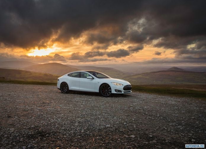 2013 Tesla Model S UK Version - фотография 24 из 163