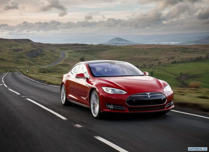 2013 Tesla Model S UK Version - фотография 25 из 163