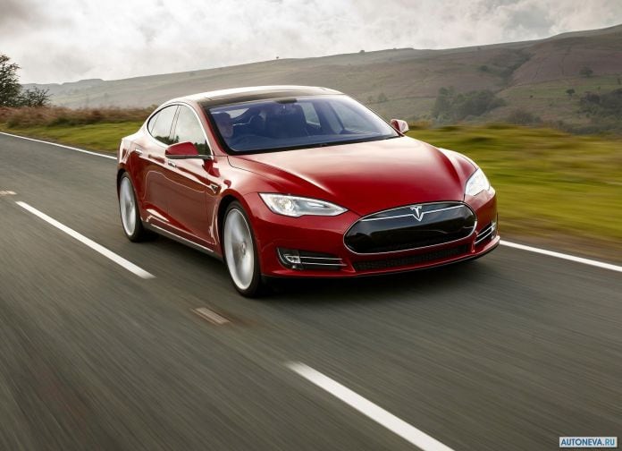 2013 Tesla Model S UK Version - фотография 27 из 163