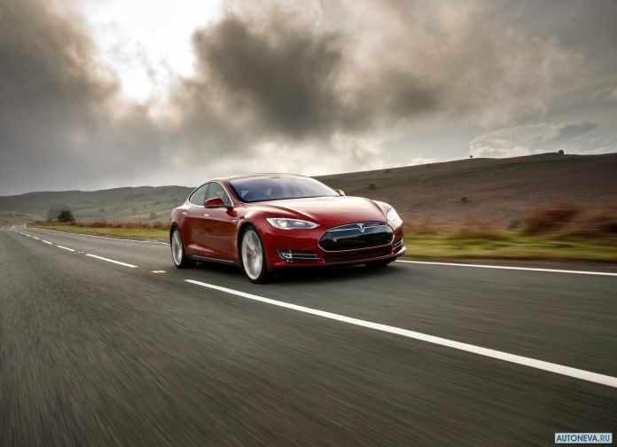 2013 Tesla Model S UK Version - фотография 28 из 163