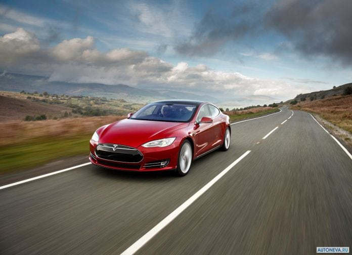 2013 Tesla Model S UK Version - фотография 30 из 163