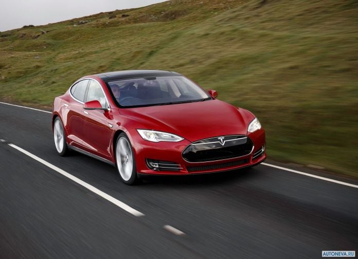 2013 Tesla Model S UK Version - фотография 38 из 163