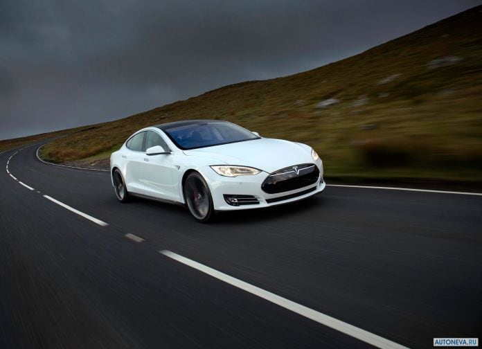 2013 Tesla Model S UK Version - фотография 52 из 163