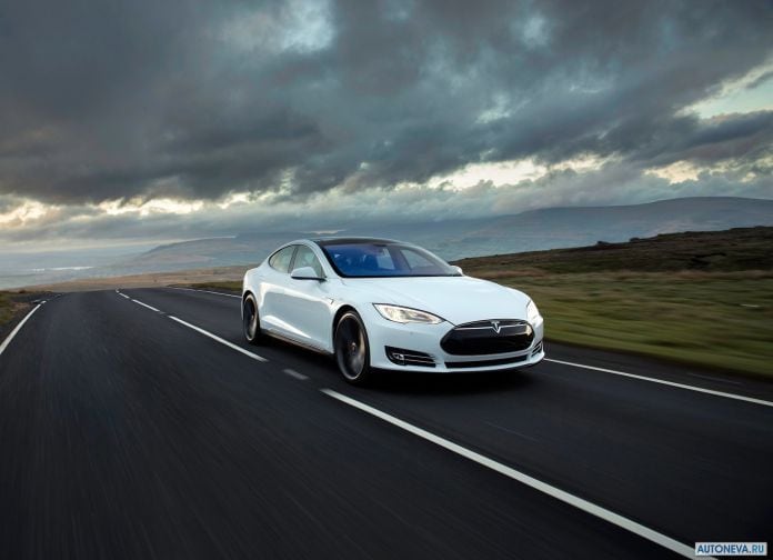 2013 Tesla Model S UK Version - фотография 53 из 163
