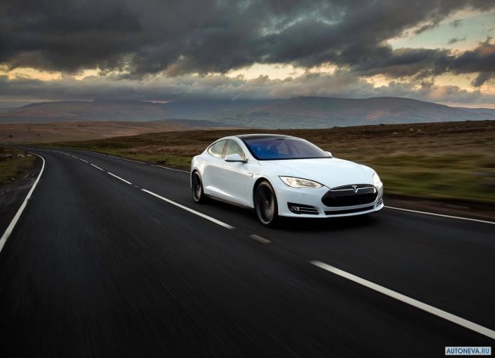 2013 Tesla Model S UK Version - фотография 58 из 163