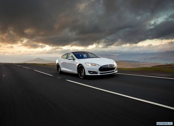 2013 Tesla Model S UK Version - фотография 59 из 163