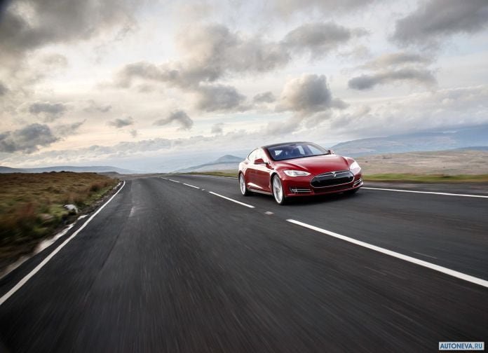 2013 Tesla Model S UK Version - фотография 68 из 163