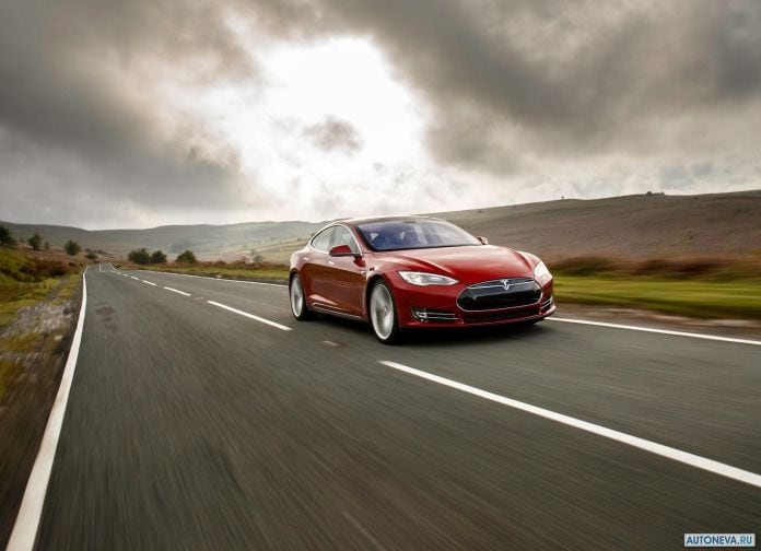 2013 Tesla Model S UK Version - фотография 70 из 163