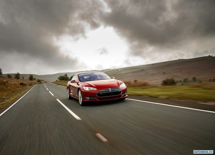 2013 Tesla Model S UK Version - фотография 71 из 163