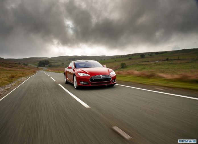 2013 Tesla Model S UK Version - фотография 72 из 163
