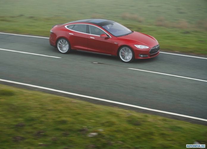 2013 Tesla Model S UK Version - фотография 73 из 163