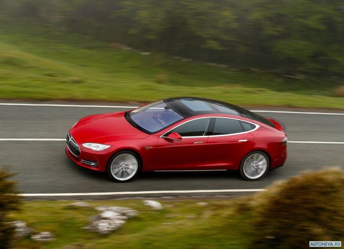 2013 Tesla Model S UK Version - фотография 77 из 163