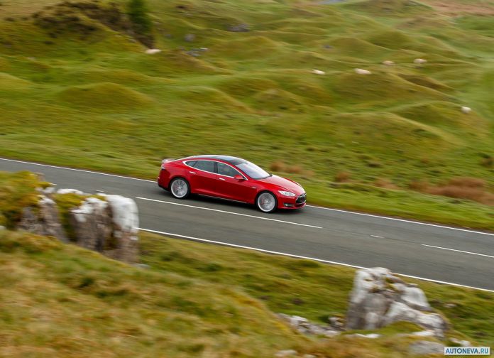 2013 Tesla Model S UK Version - фотография 79 из 163