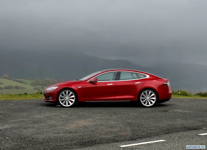 2013 Tesla Model S UK Version - фотография 82 из 163