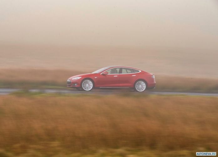 2013 Tesla Model S UK Version - фотография 89 из 163
