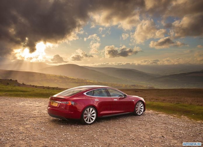 2013 Tesla Model S UK Version - фотография 96 из 163