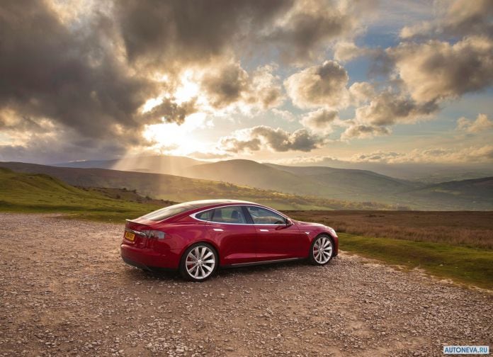 2013 Tesla Model S UK Version - фотография 97 из 163
