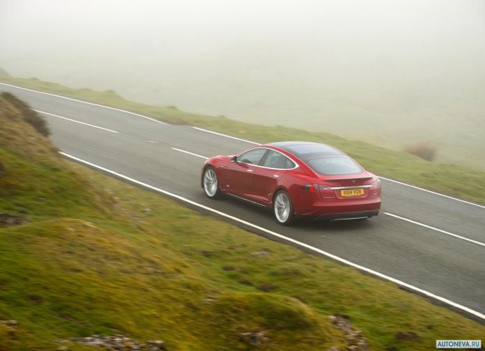 2013 Tesla Model S UK Version - фотография 99 из 163