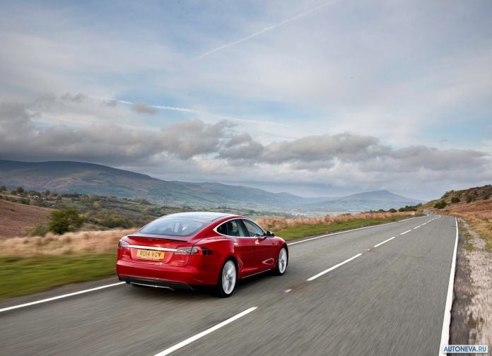 2013 Tesla Model S UK Version - фотография 100 из 163