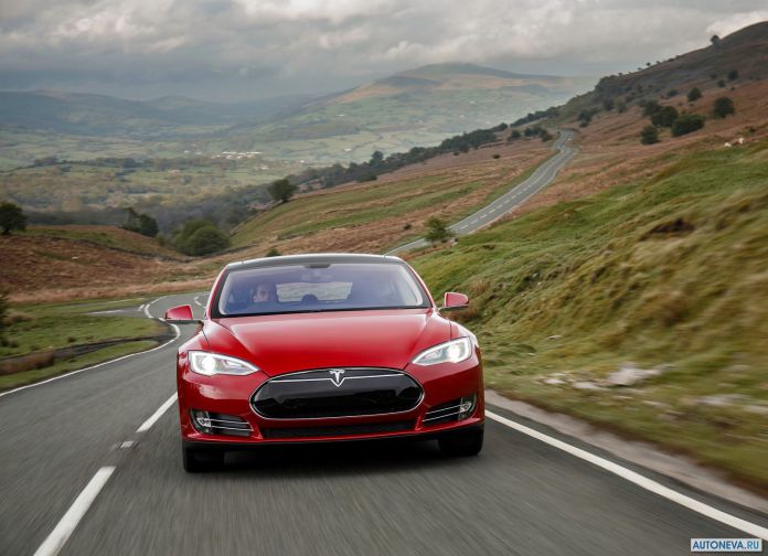 2013 Tesla Model S UK Version - фотография 118 из 163