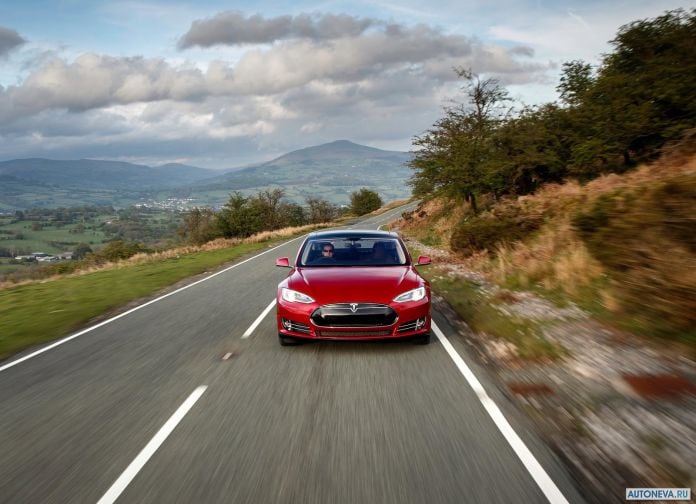 2013 Tesla Model S UK Version - фотография 120 из 163