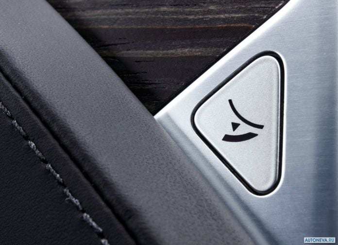 2013 Tesla Model S UK Version - фотография 144 из 163