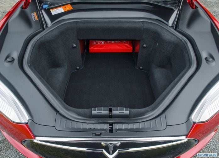 2013 Tesla Model S UK Version - фотография 149 из 163