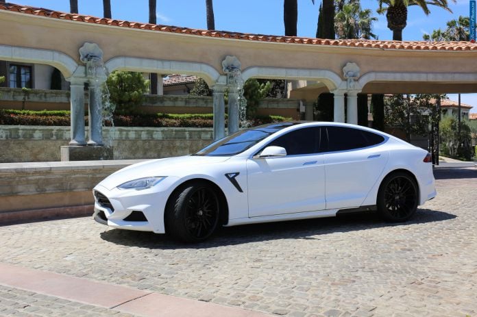 2015 Tesla Model S Elizabeta Larte-Design - фотография 32 из 58